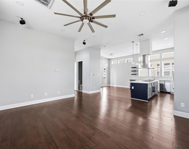 708 Schwartz Street - Photo Thumbnail 13