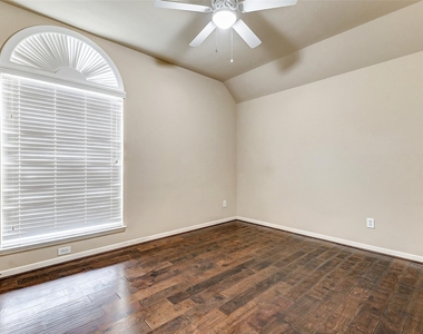 22119 Cassini Court - Photo Thumbnail 32