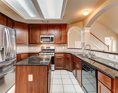 22119 Cassini Court - Photo Thumbnail 10