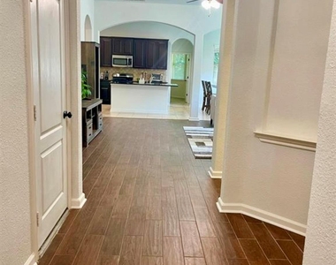 118 Wood Drake Place - Photo Thumbnail 2