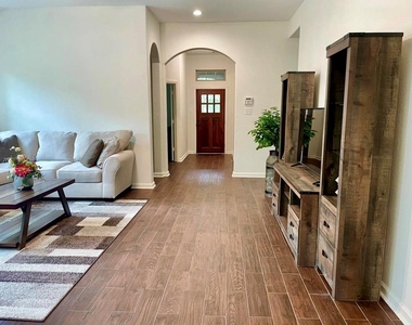 118 Wood Drake Place - Photo Thumbnail 10