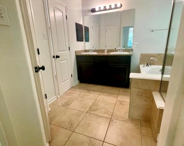 118 Wood Drake Place - Photo Thumbnail 16