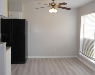7410 Canasta Lane - Photo Thumbnail 8