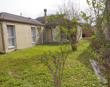 7410 Canasta Lane - Photo Thumbnail 27