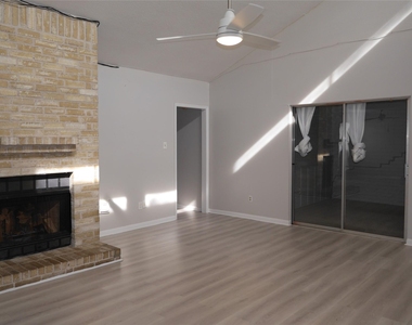 7410 Canasta Lane - Photo Thumbnail 9