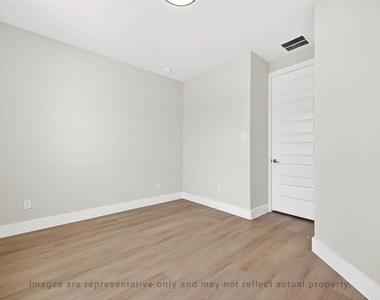 10719 Mason Rd - Photo Thumbnail 18