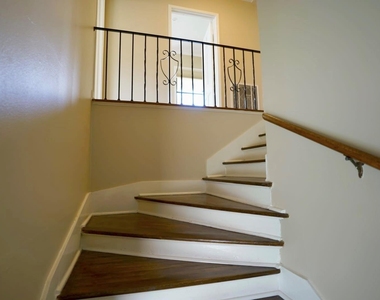 3309 Lawrence Street - Photo Thumbnail 6