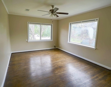 3309 Lawrence Street - Photo Thumbnail 8