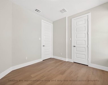 10719 Mason Rd - Photo Thumbnail 17