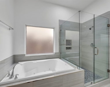6014 Hamman Street - Photo Thumbnail 6