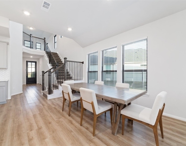 720 Lake Lacosta Drive - Photo Thumbnail 6