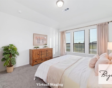 720 Lake Lacosta Drive - Photo Thumbnail 16