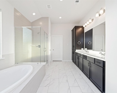 720 Lake Lacosta Drive - Photo Thumbnail 19