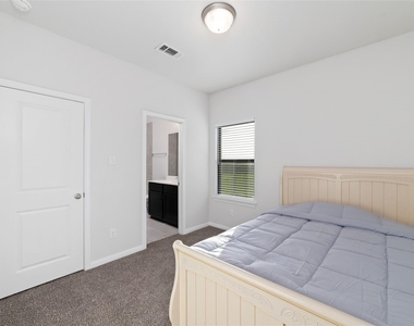 720 Lake Lacosta Drive - Photo Thumbnail 27