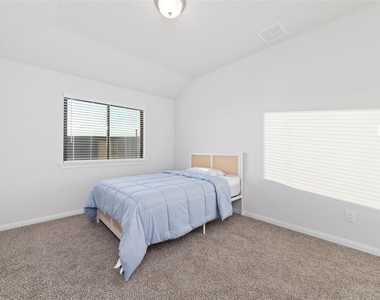 720 Lake Lacosta Drive - Photo Thumbnail 28