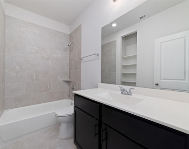 720 Lake Lacosta Drive - Photo Thumbnail 23