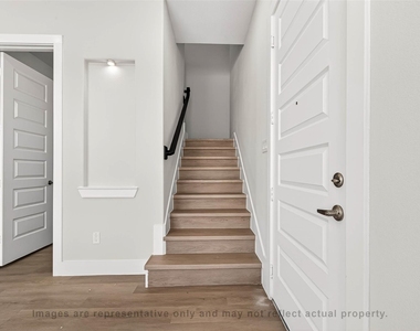 10719 Mason Rd - Photo Thumbnail 11