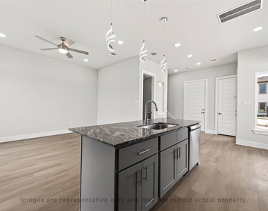10719 Mason Rd - Photo Thumbnail 7