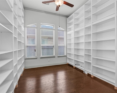 1644 Longwood Glen Lane - Photo Thumbnail 16