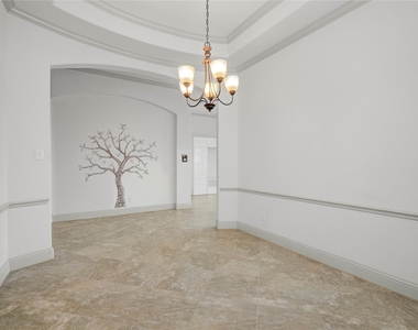 1644 Longwood Glen Lane - Photo Thumbnail 20