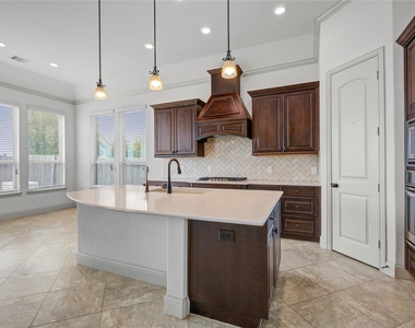 1644 Longwood Glen Lane - Photo Thumbnail 26