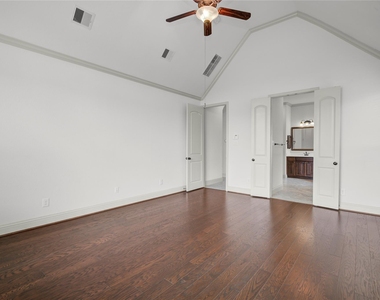 1644 Longwood Glen Lane - Photo Thumbnail 33