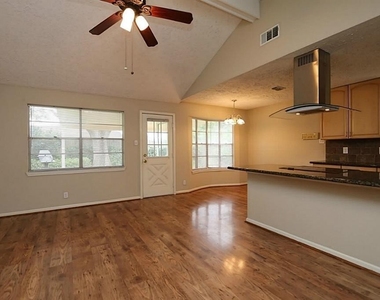 12623 Westella Drive - Photo Thumbnail 11