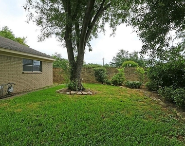 12623 Westella Drive - Photo Thumbnail 18