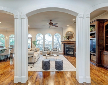 3110 Glen Haven Boulevard - Photo Thumbnail 6