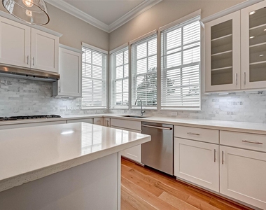 2234 Lou Ellen Lane - Photo Thumbnail 27