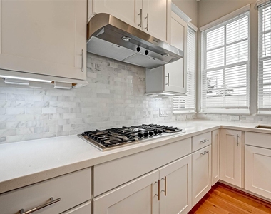 2234 Lou Ellen Lane - Photo Thumbnail 25