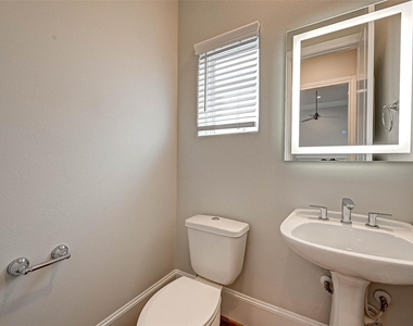 2234 Lou Ellen Lane - Photo Thumbnail 31