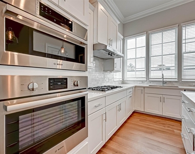 2234 Lou Ellen Lane - Photo Thumbnail 24
