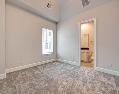 2234 Lou Ellen Lane - Photo Thumbnail 33
