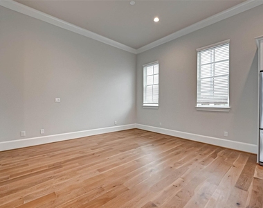 2234 Lou Ellen Lane - Photo Thumbnail 19