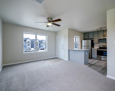155 Plez Morgan Drive - Photo Thumbnail 6