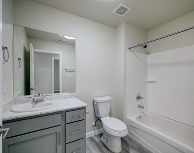155 Plez Morgan Drive - Photo Thumbnail 7