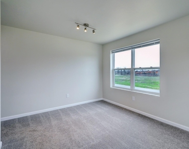 155 Plez Morgan Drive - Photo Thumbnail 10