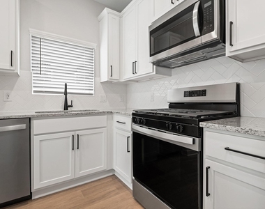 21535 Bluebonnet Bay Drive - Photo Thumbnail 4