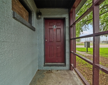 826 3rd Avenue N - Photo Thumbnail 1