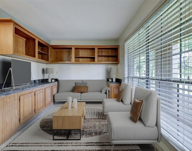 1311 Antoine Drive - Photo Thumbnail 15