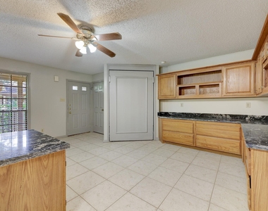 1311 Antoine Drive - Photo Thumbnail 6
