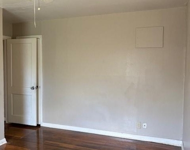 6214 Iron Rock Street - Photo Thumbnail 4