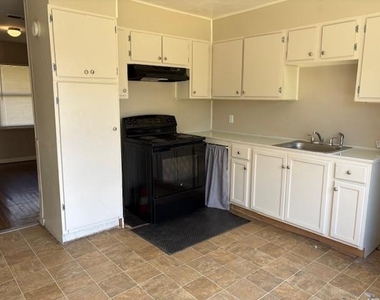 6214 Iron Rock Street - Photo Thumbnail 6