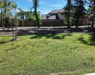 7518 Angels Landing Ln - Photo Thumbnail 22