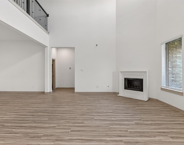 818 Kingwood Drive - Photo Thumbnail 19
