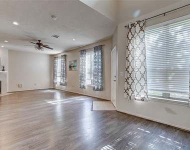 3742 E Ashford Villa Lane - Photo Thumbnail 5