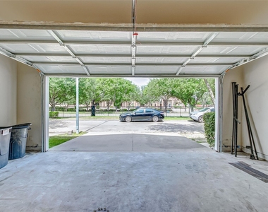 3742 E Ashford Villa Lane - Photo Thumbnail 38