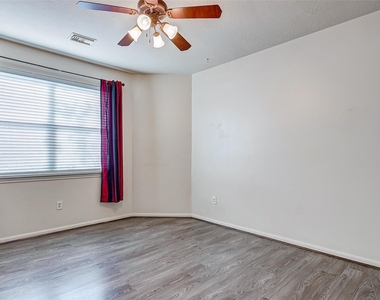 3742 E Ashford Villa Lane - Photo Thumbnail 31