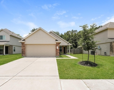 8526 Middleton Oaks Circle - Photo Thumbnail 1
